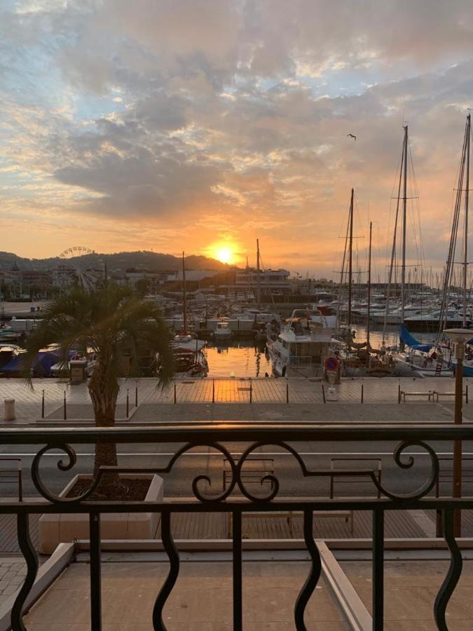 Cannes Old Port, Seafront & Seaview, Yacht Show Port מראה חיצוני תמונה