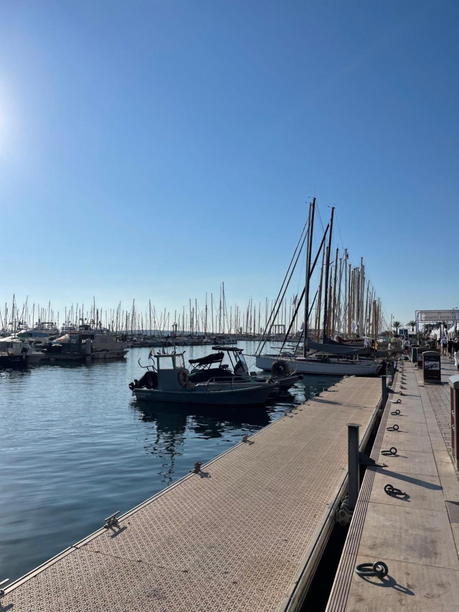 Cannes Old Port, Seafront & Seaview, Yacht Show Port מראה חיצוני תמונה